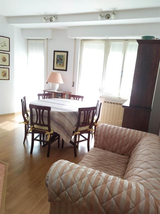 Casa Di Debora Hotel เปรูจา ภายนอก รูปภาพ