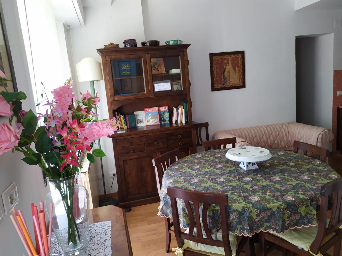 Casa Di Debora Hotel เปรูจา ภายนอก รูปภาพ